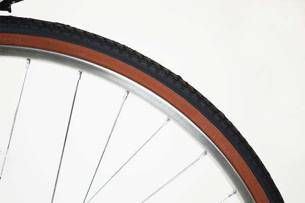 27インチのタイヤで長距離の通学通勤にも最適！