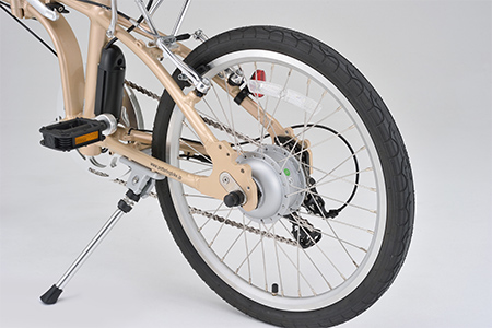 モーターは後輪に