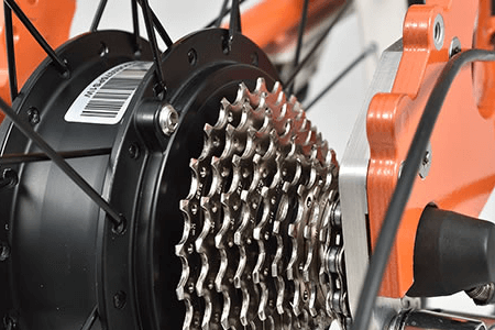 モーターは後輪に