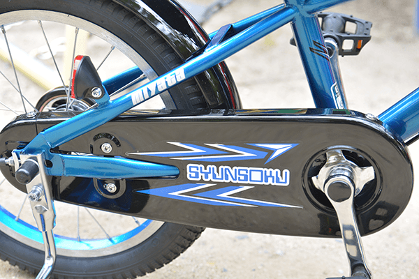 中古子供自転車２０１９　前後タイヤ新品！　１６インチ　ギヤなし　 身長１０２㎝から　＊片足スタンドに変更可・無料（購入時のみ 子供自転車2919 16インチ ギヤなし 身長102㎝前後 ＊片足