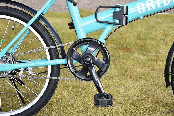 ブラックパーツが車体を引き締まった印象に。