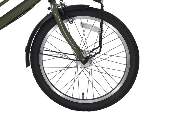 安定感バツグンの太めタイヤ。