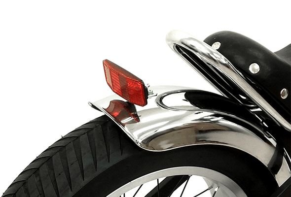 夜間の走行時に必須！反射板が標準装備。