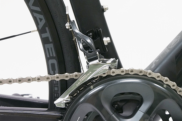 ポリマーコーティングワイヤーで軽いレバー操作を実現します。