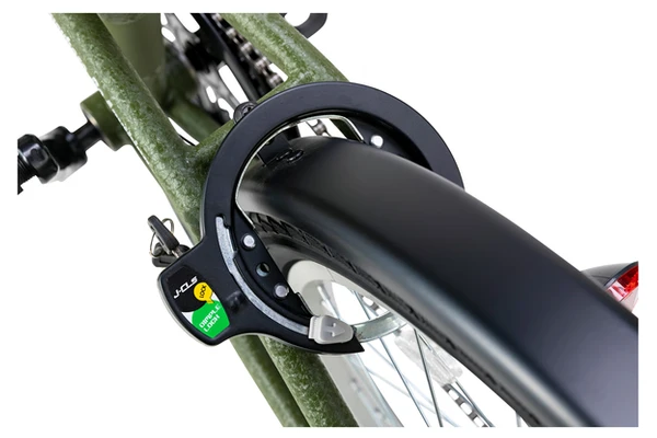 大切な自転車を守る為に、簡単ロック・解除が可能なリング錠を装備。