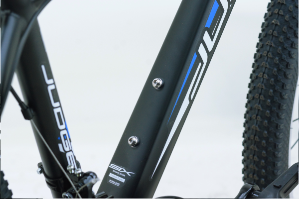 ジャガー・アルミフレームMTB(26㌅)お引き取りでも？配達でも？可能です。 ジャガー・アルミフレームMTB(26㌅)お引き取りでも？配達でも？可能です。