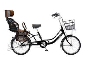 ／ヘッドレスト付チャイルドシート搭載ガーネット203