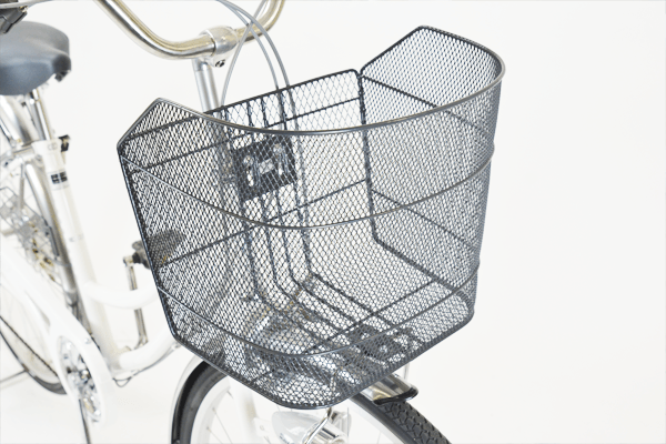 細かいものが落ちにくい仕様のバスケットを搭載。