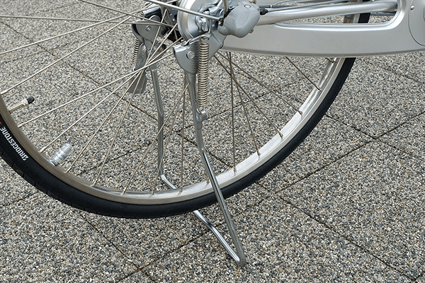 駐輪時にふらつかないスタンド。