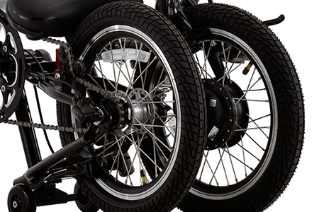 独自の折りたたみ機構