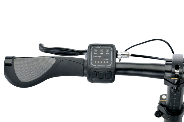 アシストの切り替えなどワンタッチで手を放すことなく行えるので、わかりやすく安全性も高いです。