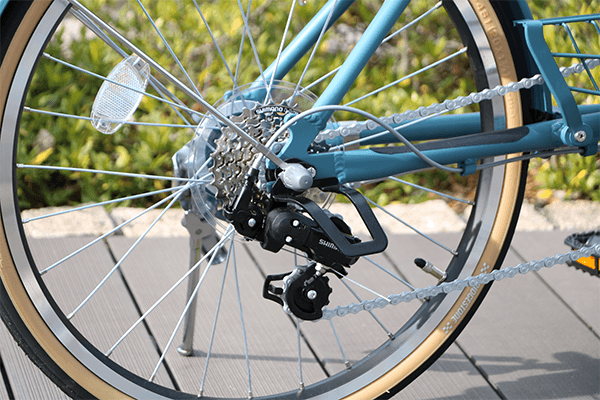 坂道でも快適に走行していただける、信頼のシマノ製7段変速機を搭載。