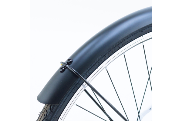 雨の日や水たまりでも服が汚れず走行が可能。