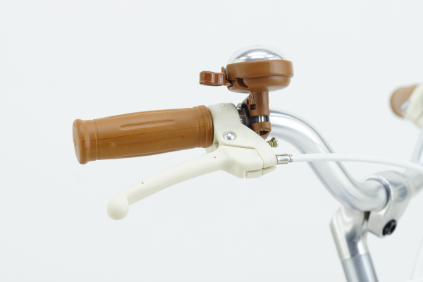 16インチ　自転車　美品　試し乗りのみ ノルディックプレイ・キッズ サカイサイクル こども用自転車 16インチ