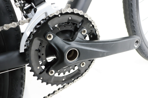 坂道に対応した軽いギアが用意されています。