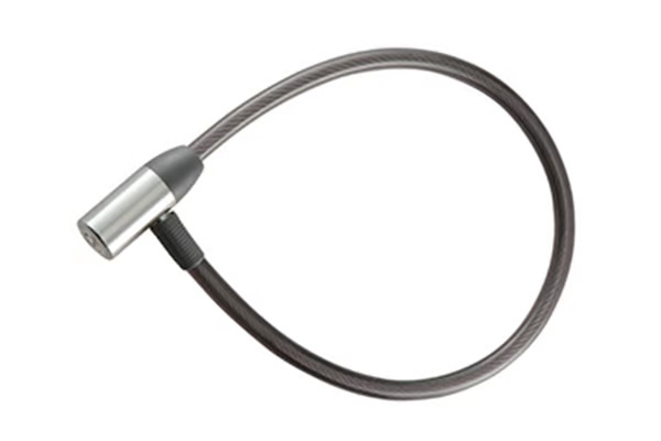 大切な愛車を盗難から抑止するワイヤーロックを標準装備。