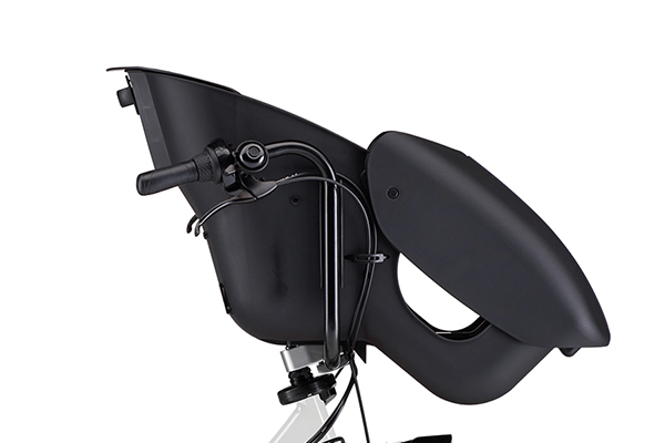 ヤマハだけの安心設計！お子様の足先まですっぽり包み込むコクーンルーム。