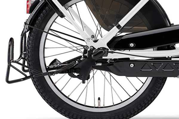 快適な走りをサポートする3段変速。平らな道、ちょっとした坂やキツイ坂など、道の状態に合わせて最適なギアを選べます。