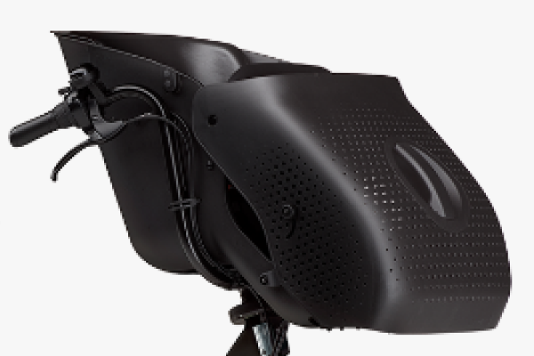 お子様の足カラム目まですっぽり包み、外部との接触から守ります。