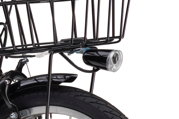 砲弾型のホワイトLEDランプ。バッテリー電源を利用しているので、ランプ点灯時でもペダルが重くなりません。