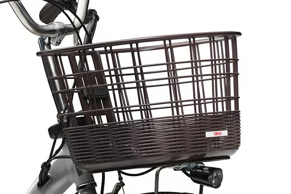 約21Lの容量が入る大型バスケットを装備。開口部内側寸法[385×295×240](mm)※ライトの形は2025モデルのものとなります、