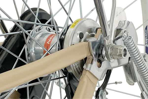 キーッという嫌な音が鳴りにくいローラーブレーキ採用、日本メーカー製で信頼感も◎