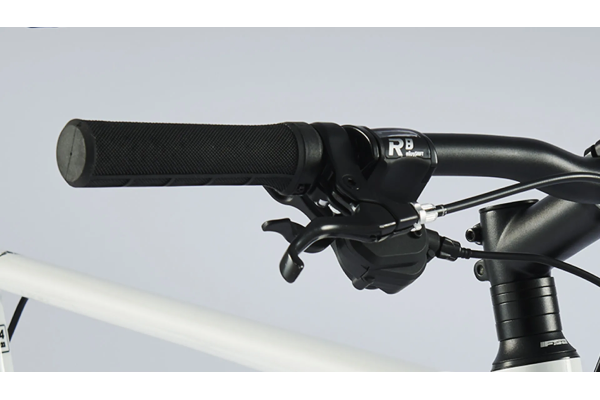 Rip(リップ) ターン クロスバイク 650C 700C | 自転車通販「cyma Rip(リップ) ターン クロスバイク 650C 700C | 自転車通販「cyma