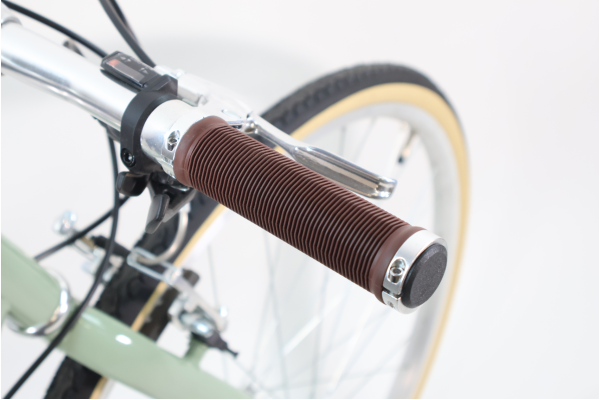 カゴ付きcavite(キャビテ) クロスバイク 700C | 自転車通販「cyma