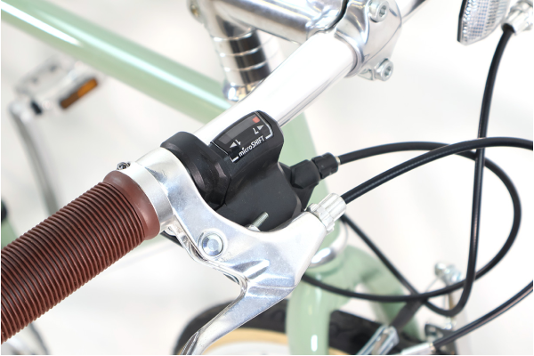 カゴ付きcavite(キャビテ) クロスバイク 700C | 自転車通販「cyma