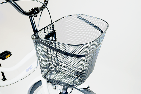 細かいものが落ちにくい仕様のバスケットを搭載。