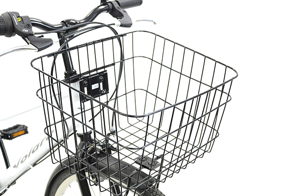 通勤通学にも便利な大き目前カゴを標準装備。