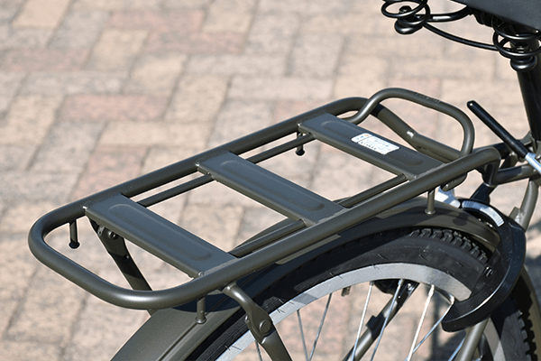 荷物がたっぷり積める、丈夫なクラス27キャリア。