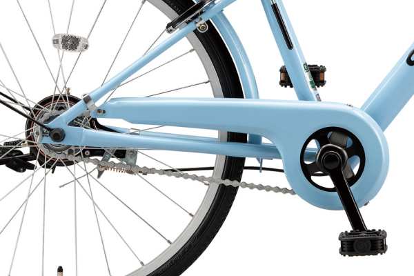 ズボンの裾の巻き込みを防ぐチェーンガードを搭載。