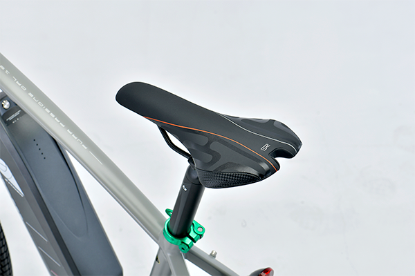 TAGETE CROSS BENELLI(ベネリ) e-bike(イーバイク) 27.5インチ