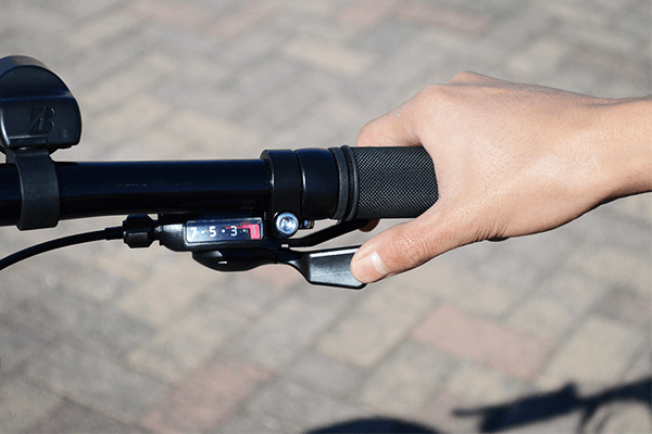 BRIDGESTONE アシスト電動自転車ブラックブリヂストン tb1e 手渡し 店舗受取送料割引)ブリヂストン（BRIDGESTONE） TB1e（ティービーワンe