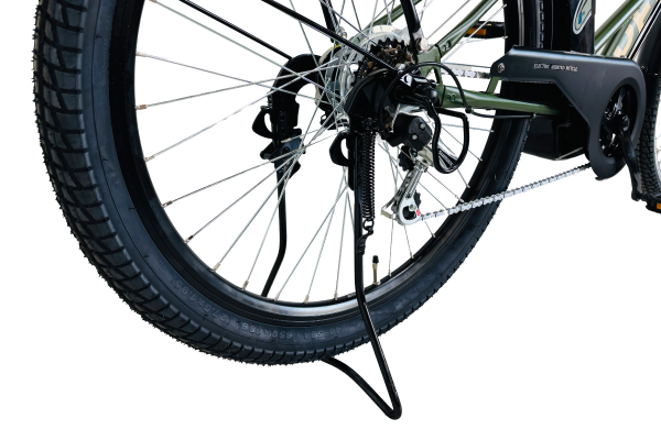 倒れにくい両立スタンド。