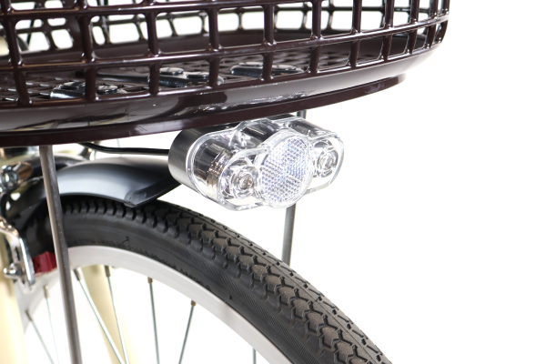 夜間でも安心のフロントLEDオートライトを採用。