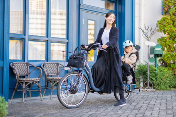 ヘッドレスト付チャイルドシート搭載TDH-408Lの商品画像