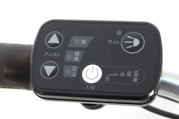 アシストのON,OFF、強度やライトの点灯消灯まで全て手元でコントロール可能です。走るシーンに合わせて自在にアシストの強弱を変えながらの走行が可能です。