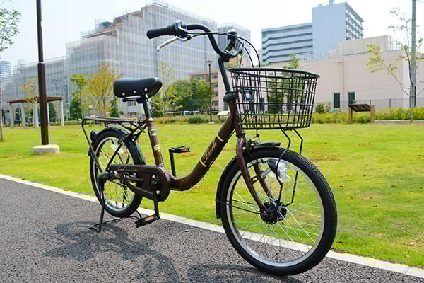 少しシックで落ち着いたブラウン。