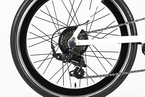 外装7段変速機を搭載しアシストのモーターユニットはリアホイール駆動