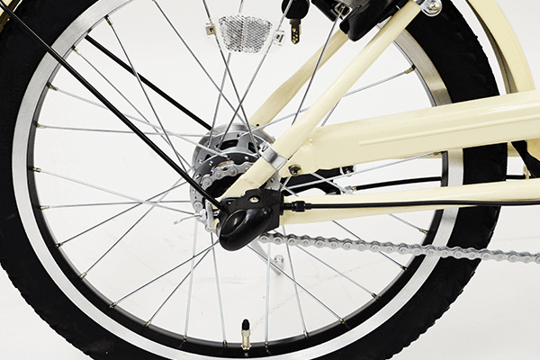 内装式のため、チェーン外れの心配が少なく、止まった状態でも変速が可能です。
