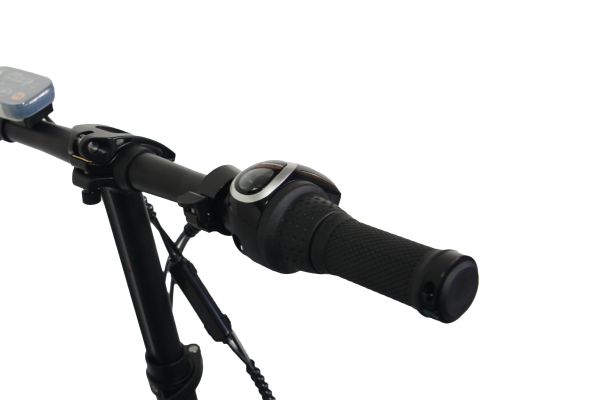 シマノ製内装3段変速を採用。変速はハンドルのグリップ操作で走行中や停止中でも簡単に切り替えが可能。