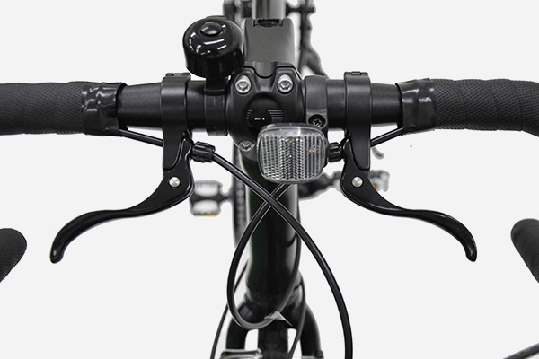 ドロップハンドルのフラット部分を握った状態でブレーキがかけられ、クロスバイクのような姿勢で乗ることができます。