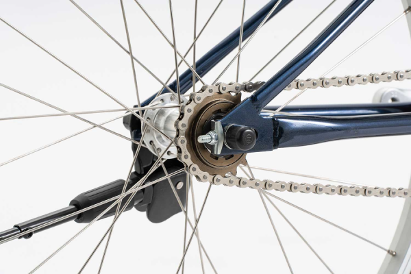 変速機を省くことで軽量かつシンプルに。トラブルも少なく扱いやすい仕様です。