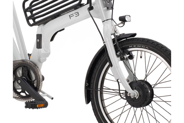 パワフルな小型ハブモーター＆リジットフォーク。