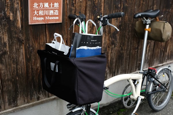 荷物が収納できて街乗りに便利