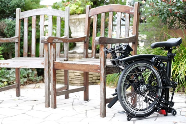 どこにでも収納できるコンパクトサイズ