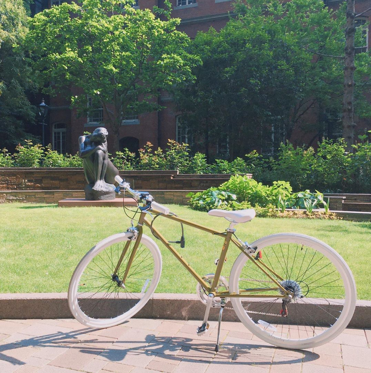 思ったより早く届きました。軽くて乗り心地もよいです。