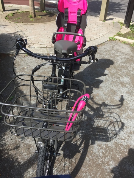 ダークグレー